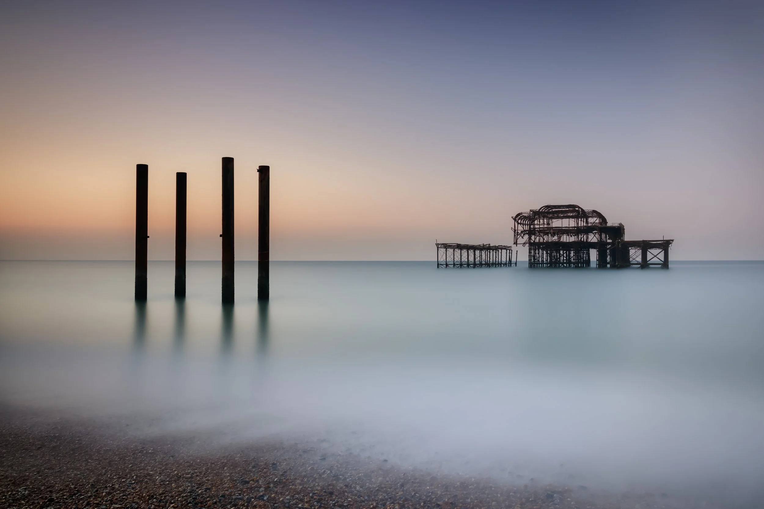 Sunrise_at_West_Pier.jpg