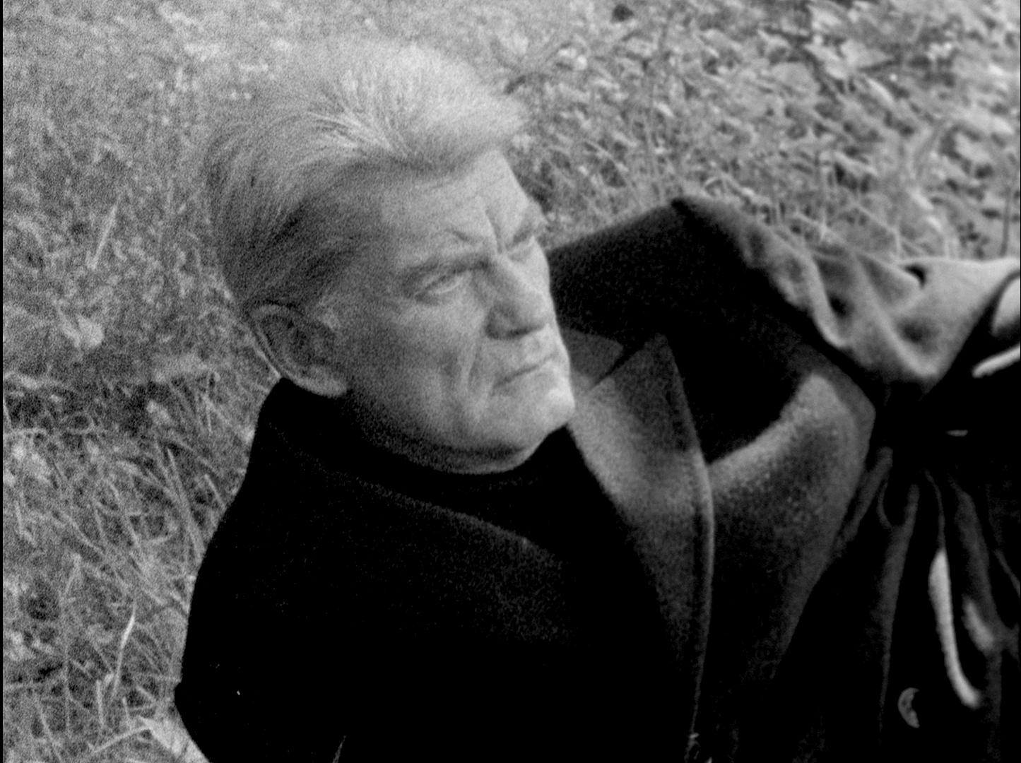 Jean Marais in JOUET CRIMINEL