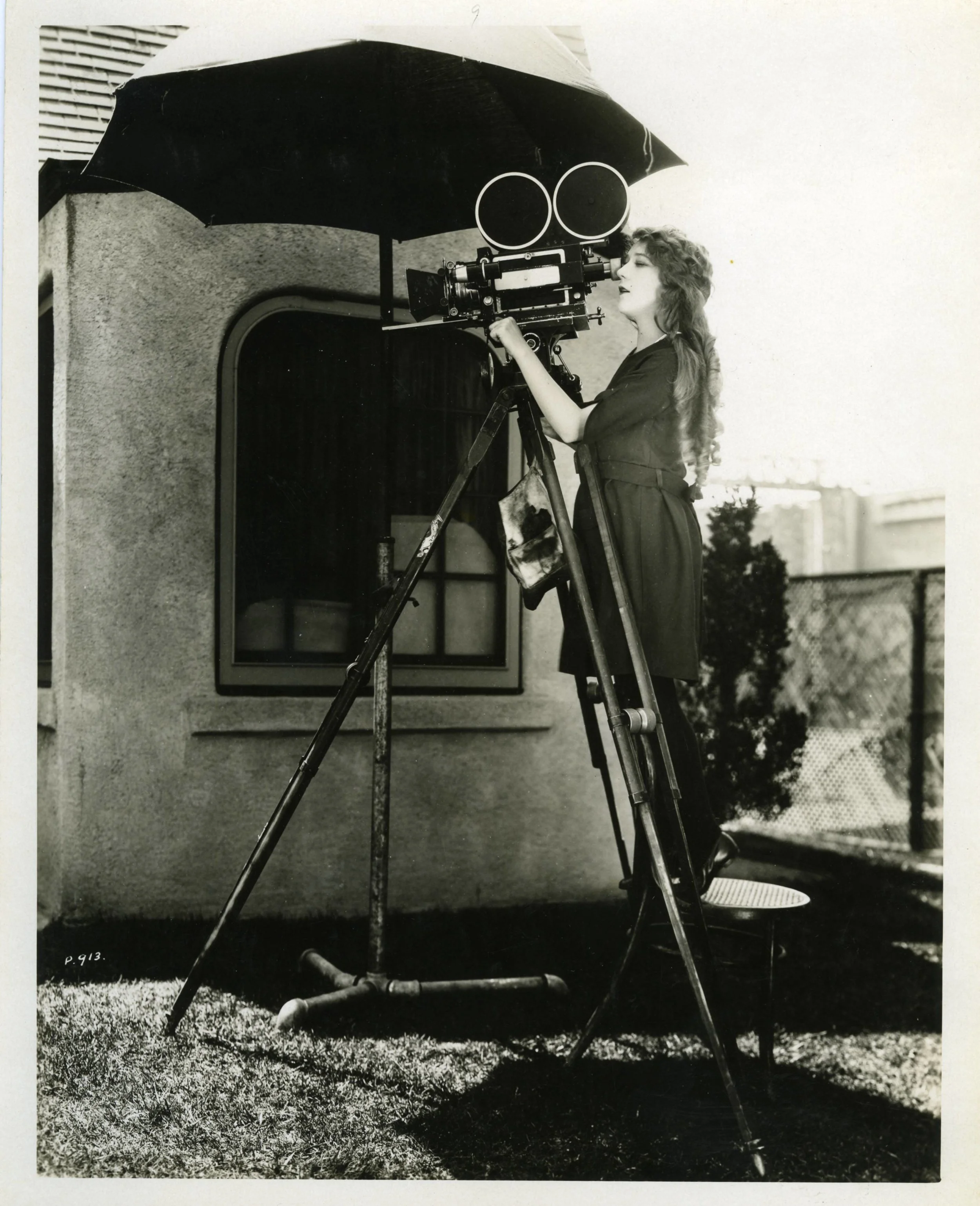 Mary pickford on the set of LITTLE ANNIE ROONEY