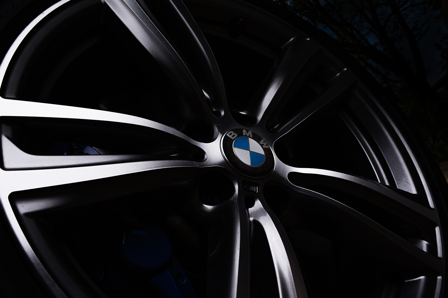 BMW Alloy Wheel.jpg