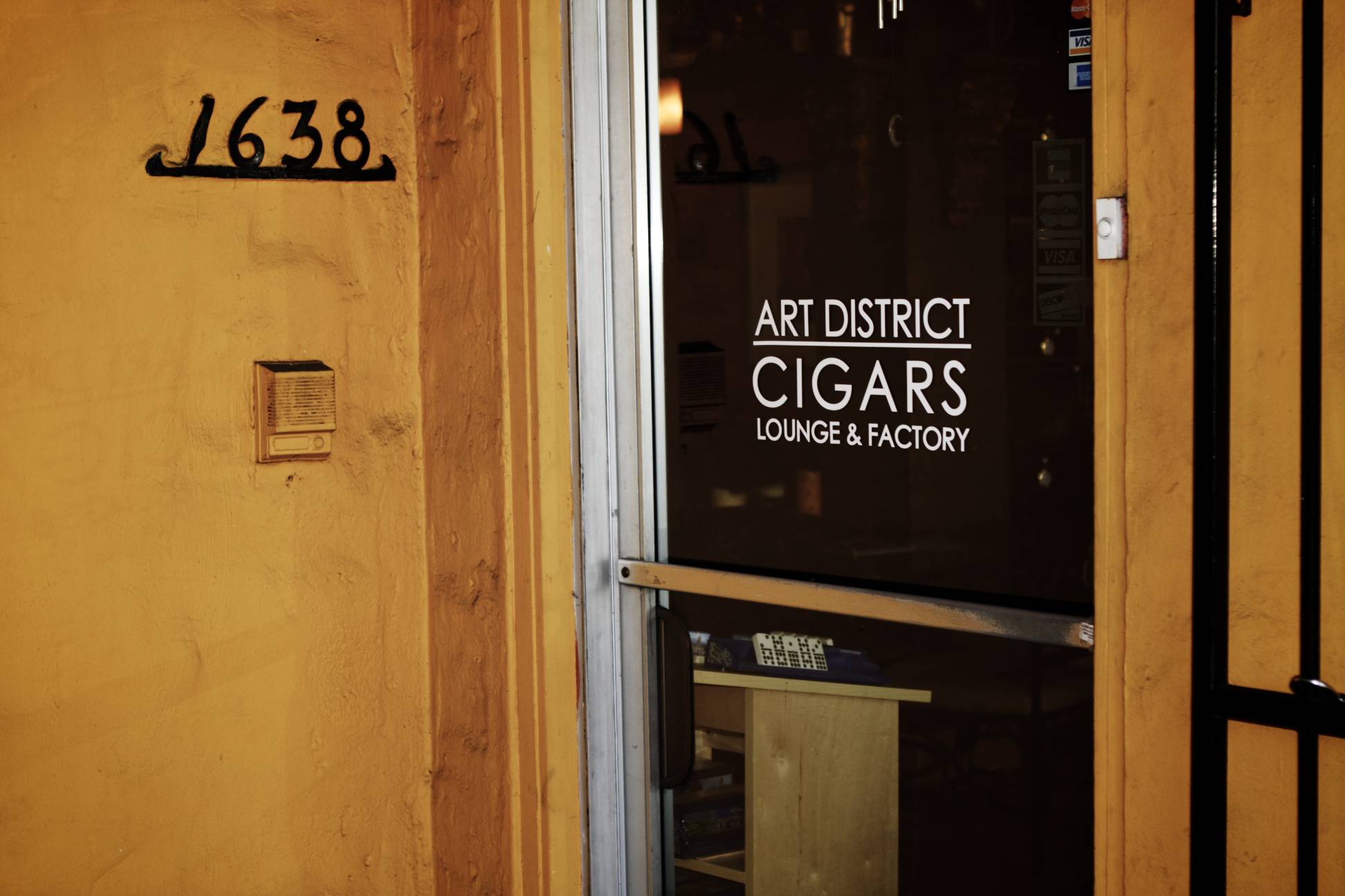 Calle Ocho: Cigar Shop in Little Havana, Miami