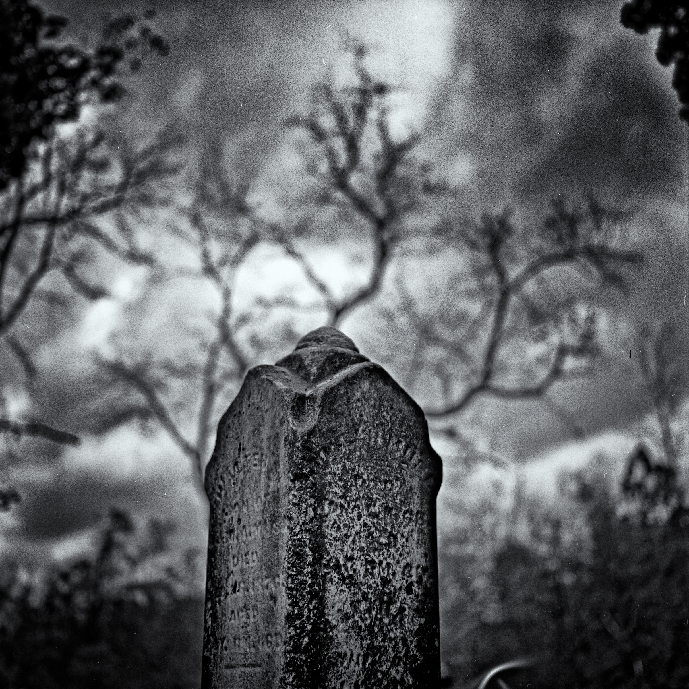Dravo Cemetery: Unknown Headstone