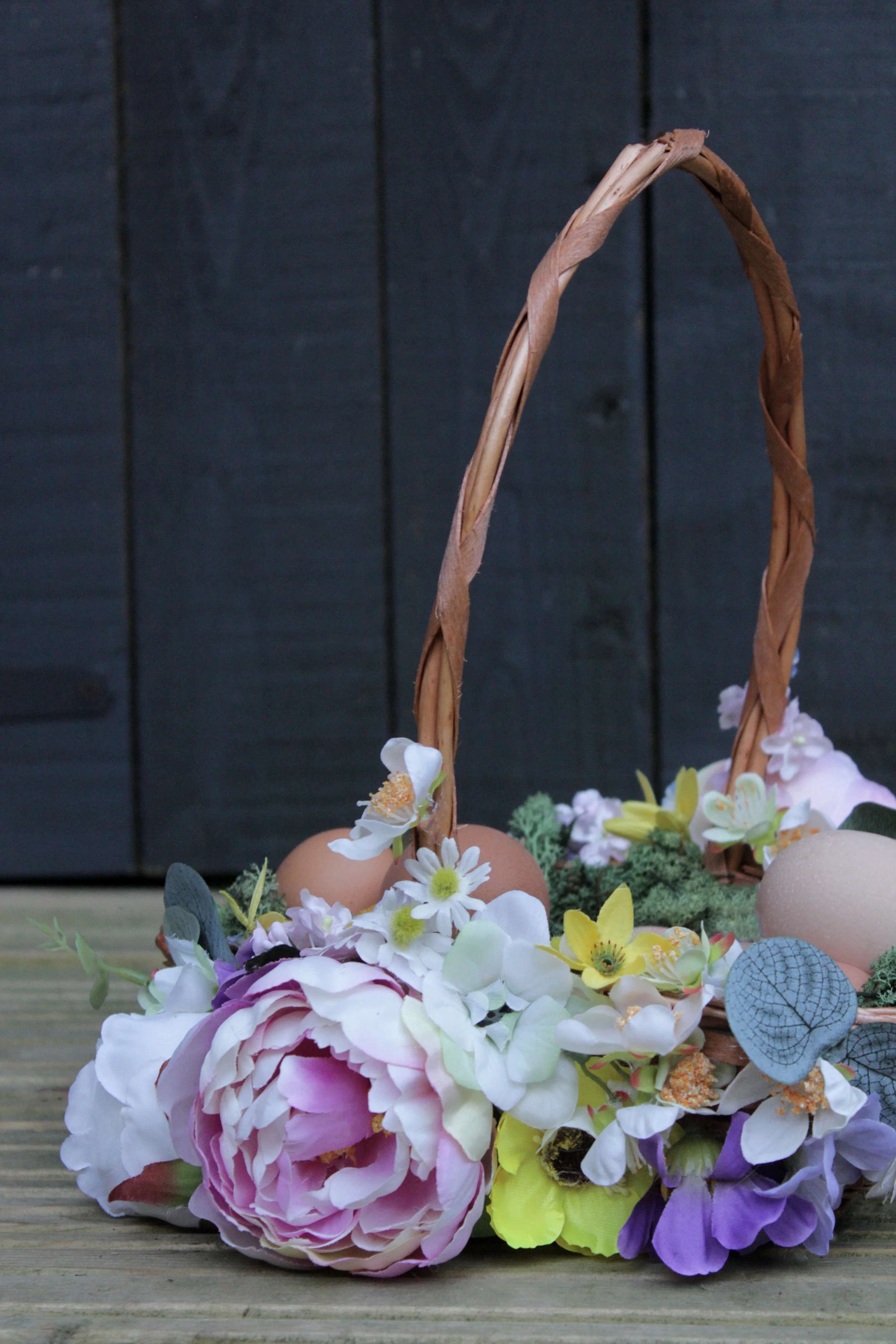 Faux+flower+egg+basket+with+www.hestershandmadehome.jpg
