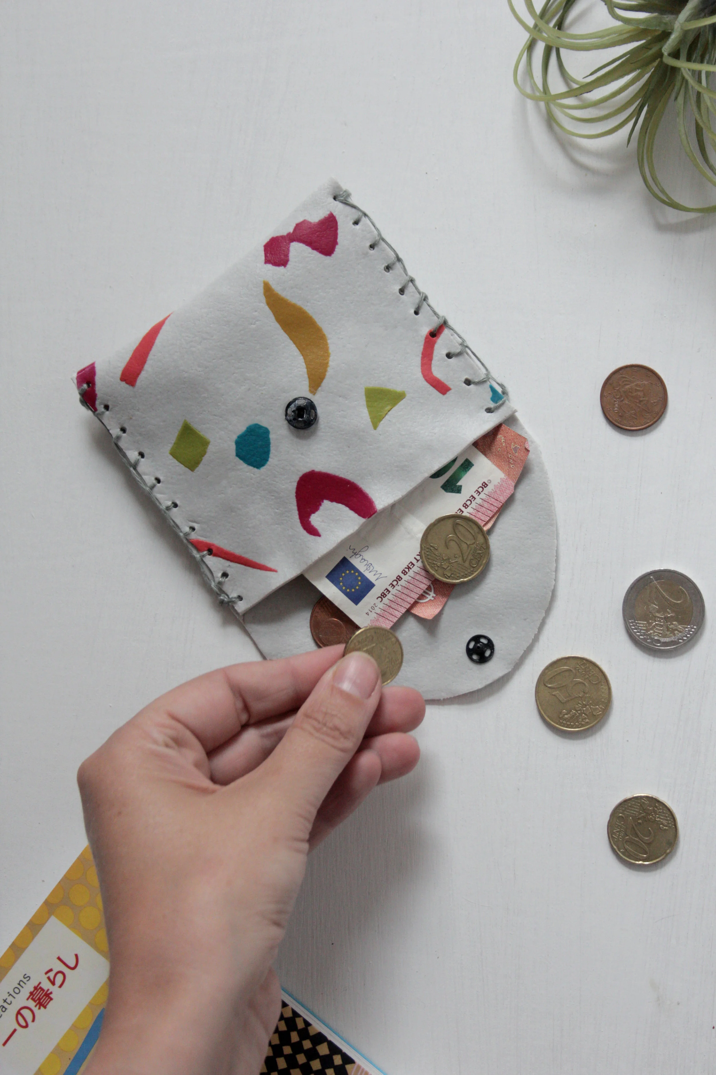 Leather look coin pouch by Hesters handmade Home using FIMO leather effect clay