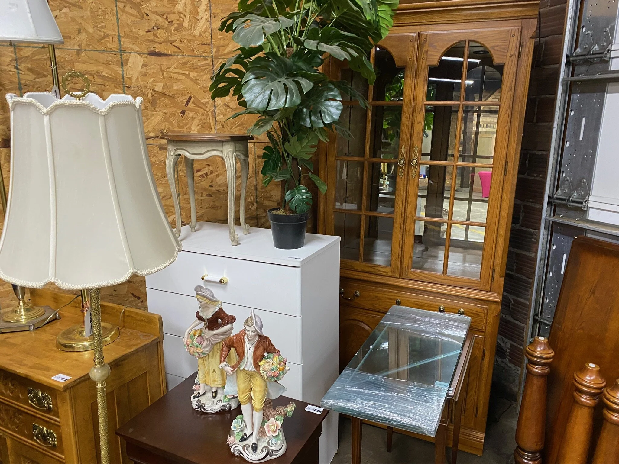 Aether's Weekly Live Consignment Auction Furniture, Antiques, Decor, Everyday Items! Estate