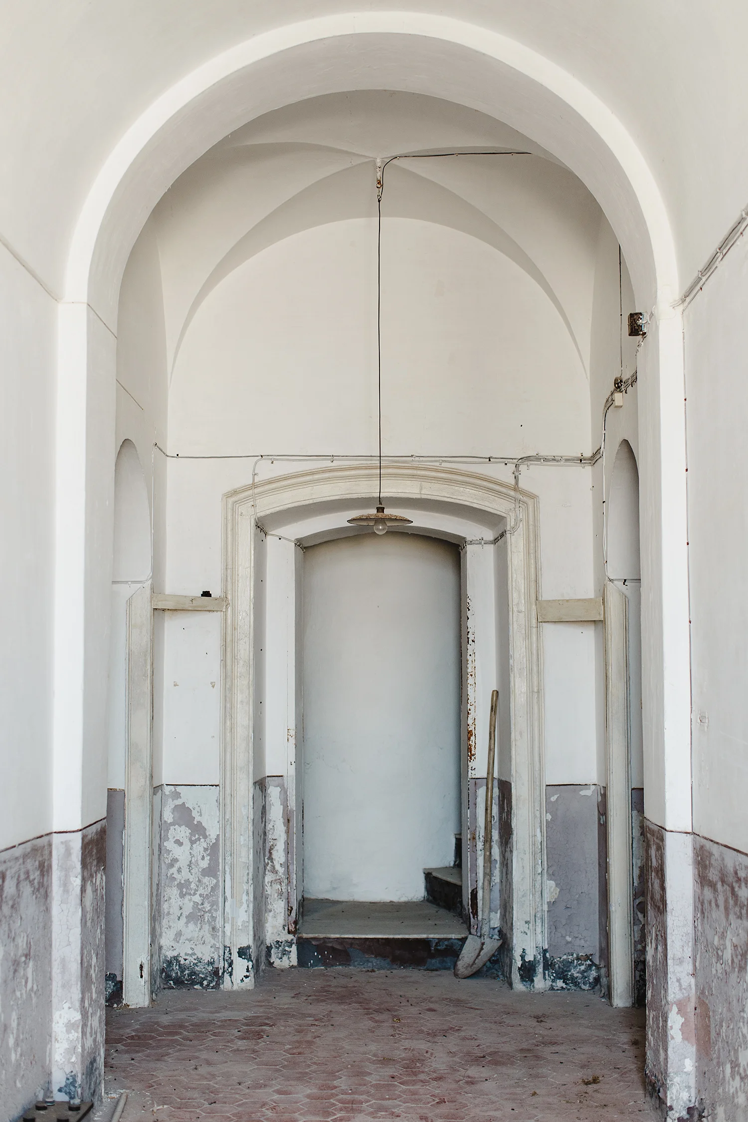 into_the_lighthouse_monica_leggio.jpg