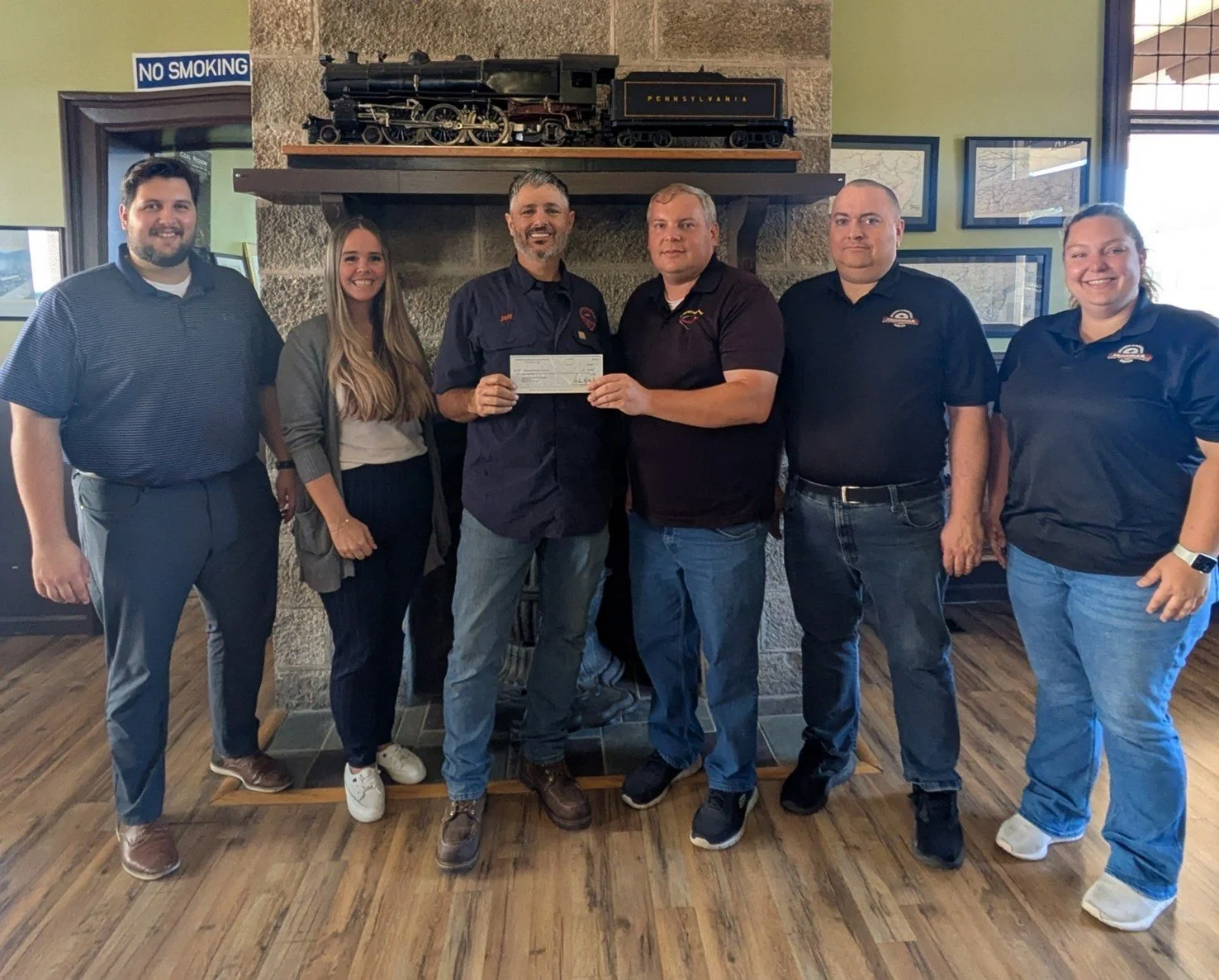 Reading &amp; Northern Railroad Makes Donation to Mahanoy Area Chamber of Commerce