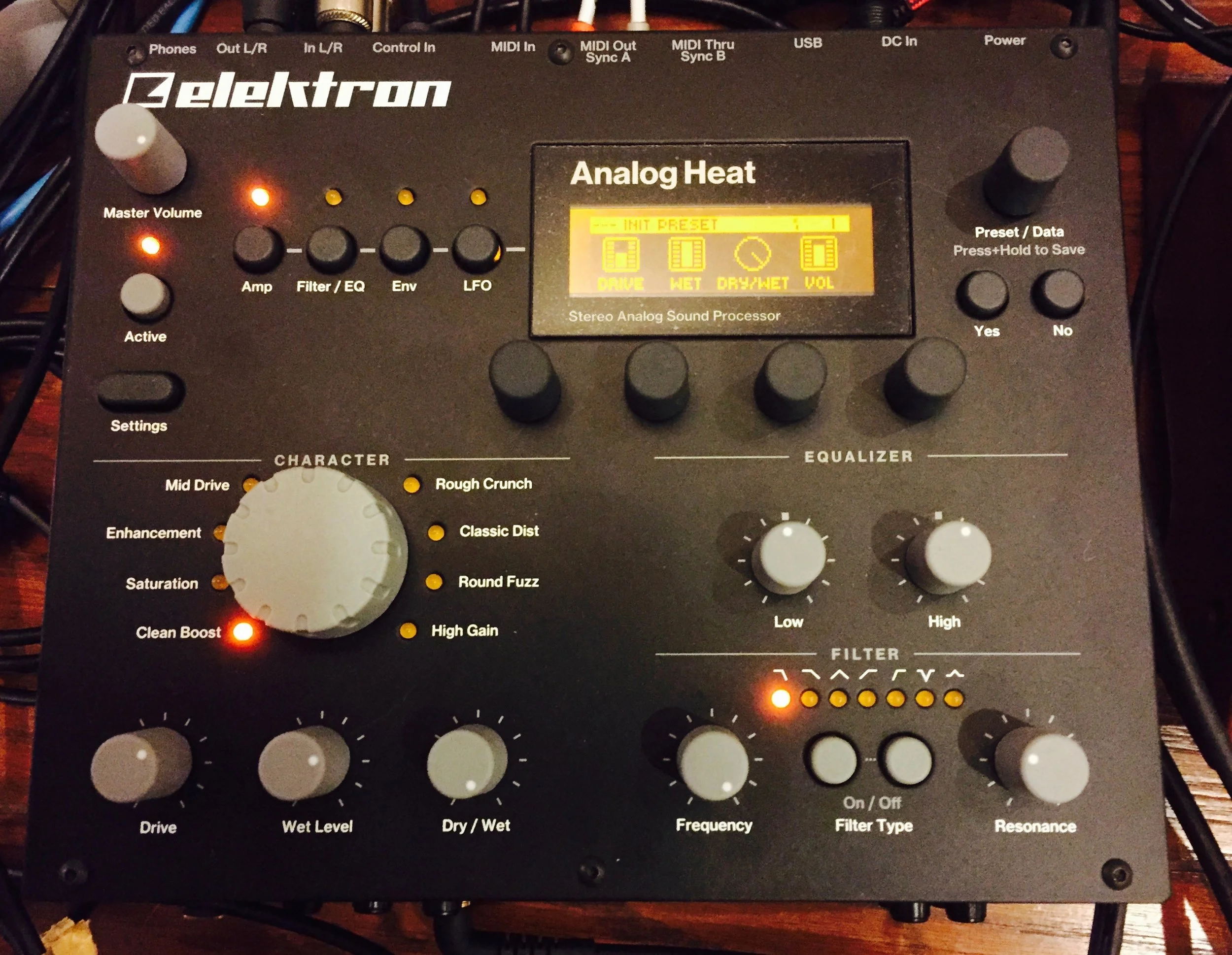 The Elektron Analog Heat Stereo Analog Sound Processor