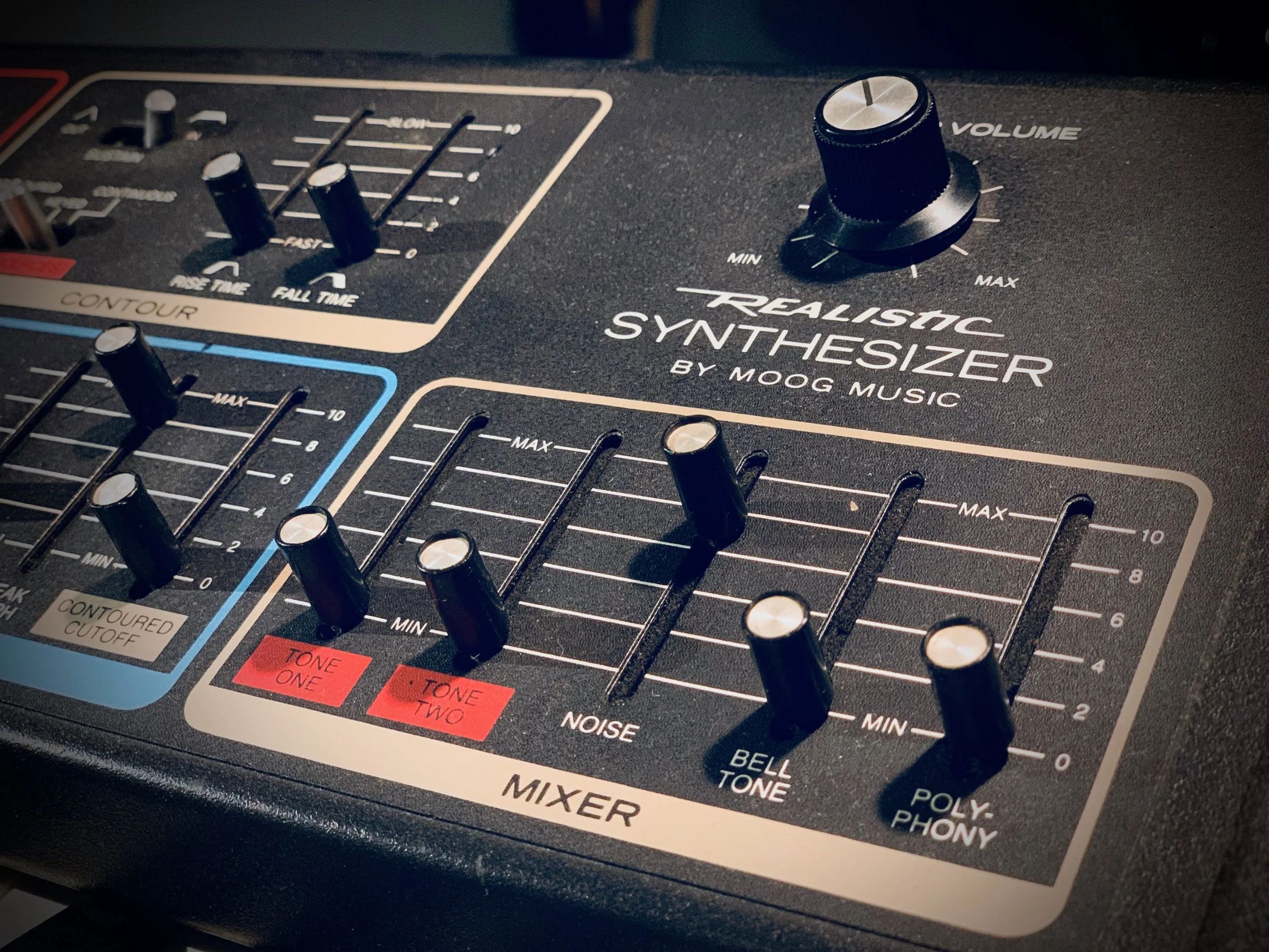 The MG-1 ‘s 5 different sounds sources