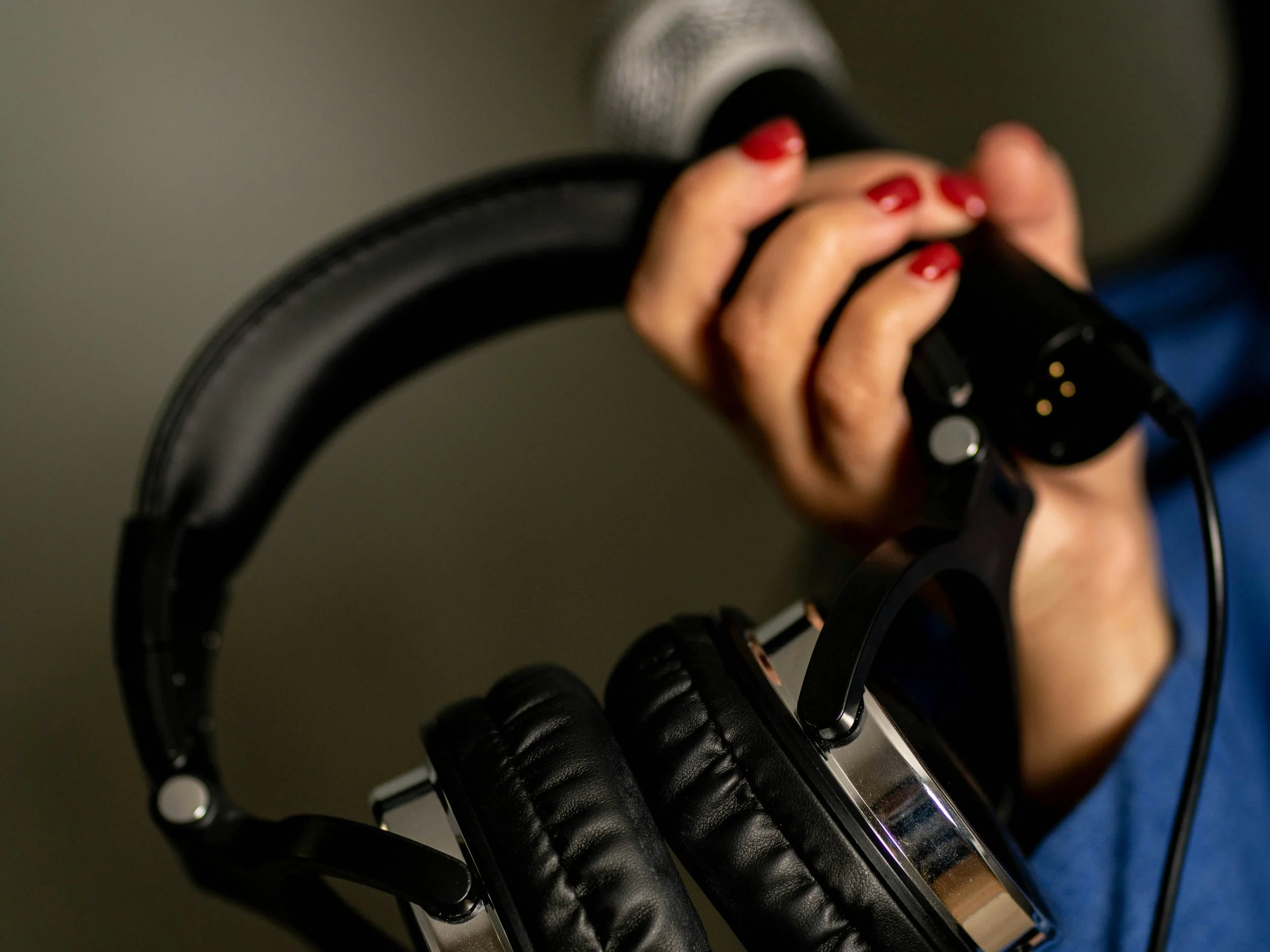 Music Marketing Monday: Tips for Getting Covered on Music Blogs and Podcasts (From a Host and Artist)