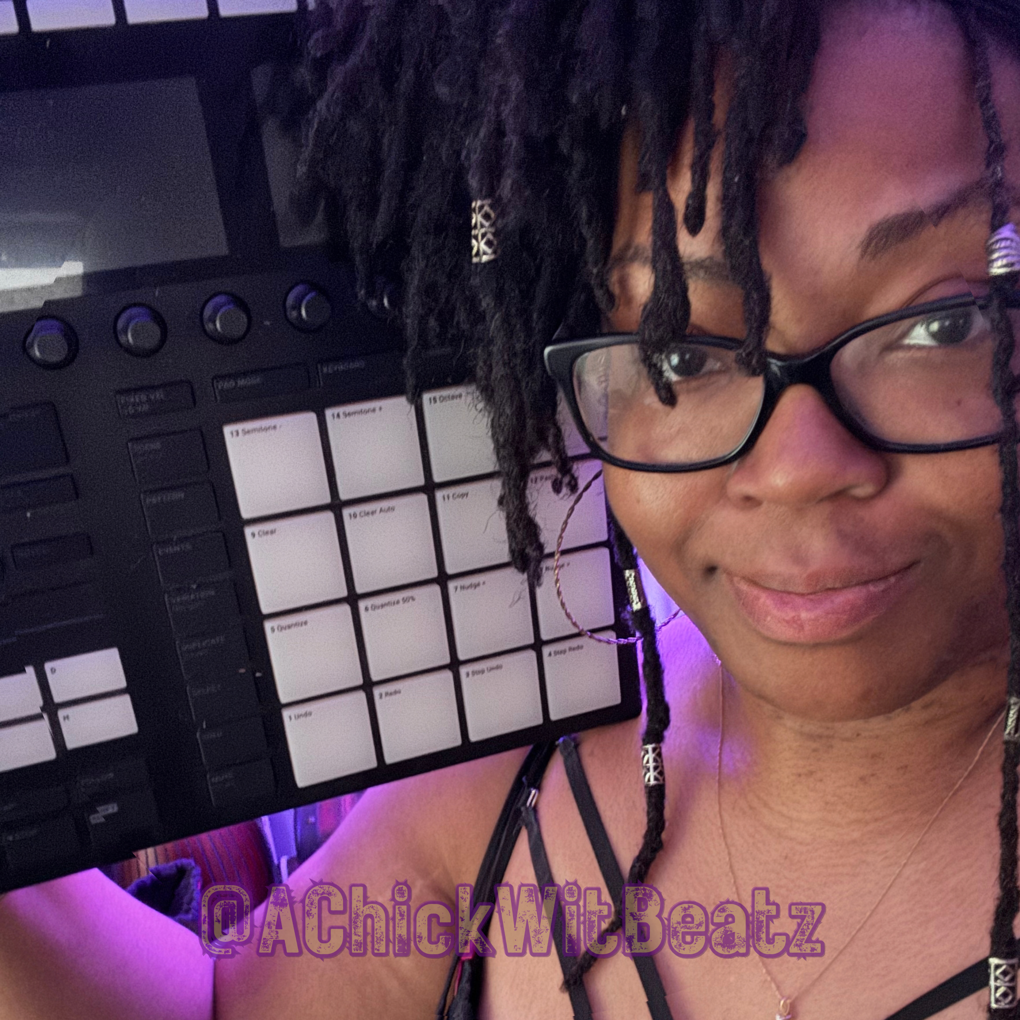 @AChickWitBeatz.PNG