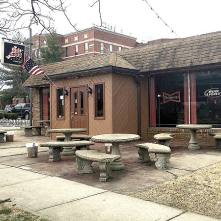 THE HIDEAWAY BAR