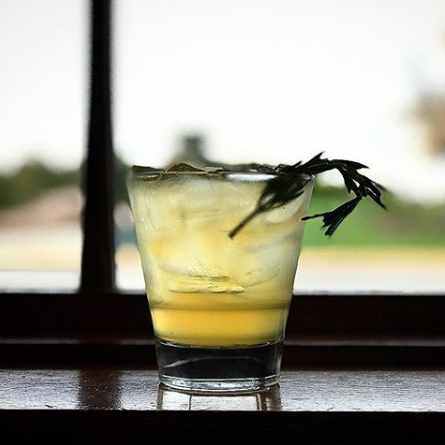 THE PAT CONNOLLY TAVERN
