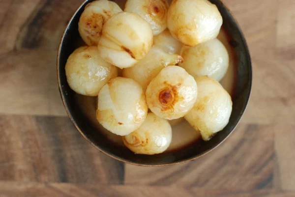 sweet-sour onions