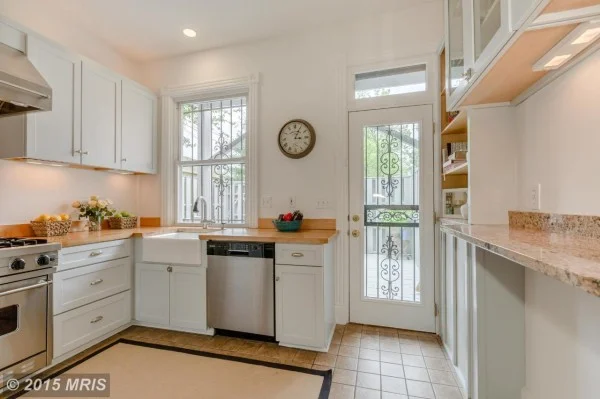 newton-kitchen-600x399.jpg