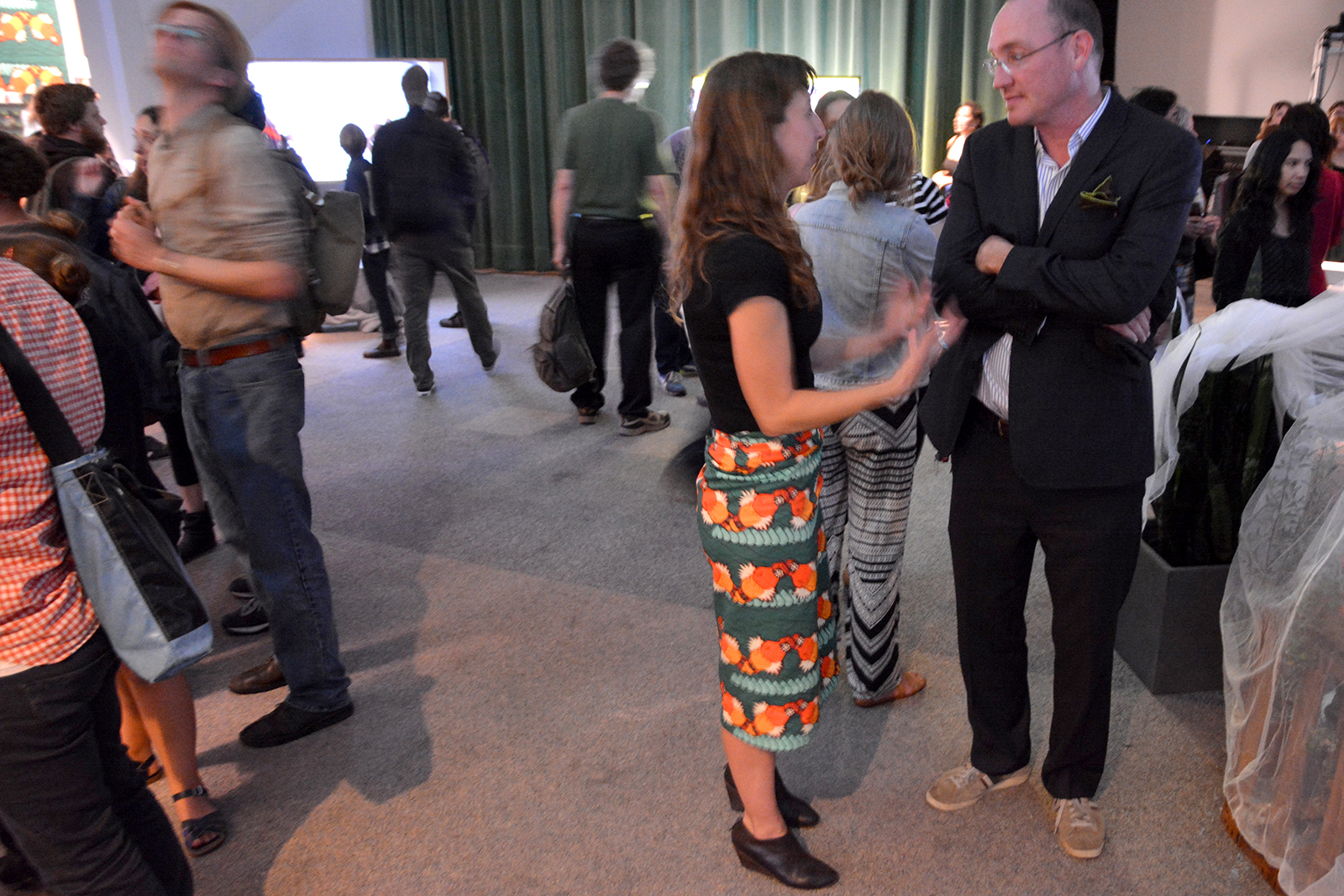 Lindsey Irving dons "wearable tech fist bump" wraparound as she catches up with Eric Rodenbeck of Stamen.