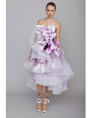 decadence-ss10-marchesa-de-9929530.jpg