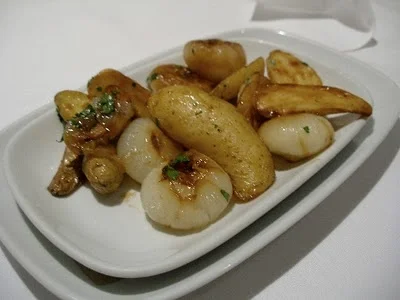craftbar-fingerling-potatoes-cipollini-onions.jpg