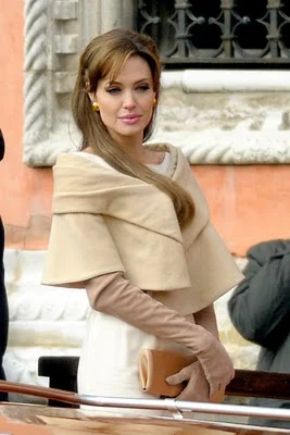 Angelina%2BJolie%2Bhard%2Bwork%2Bset%2BTourist%2BVenice%2BpdAwQvaVVVsl.jpg