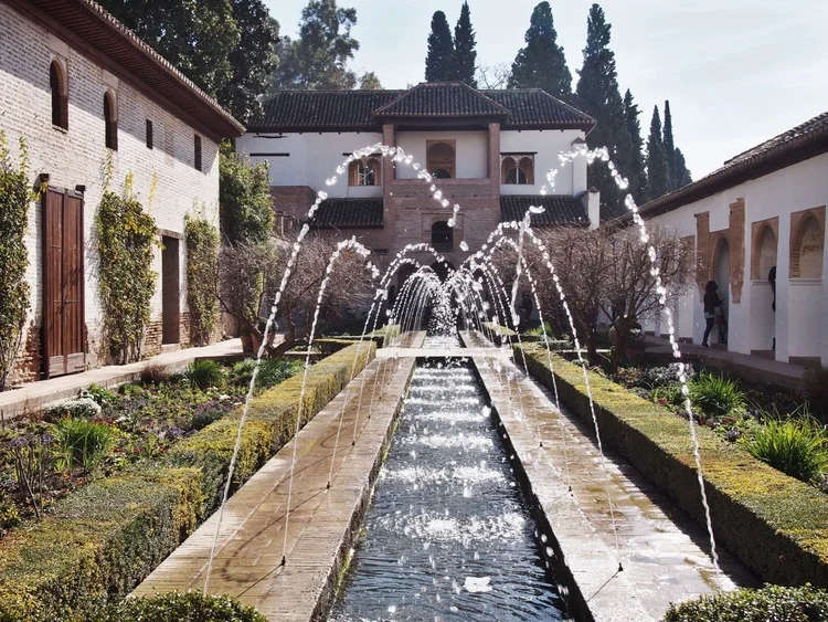 Granada: It's All White.