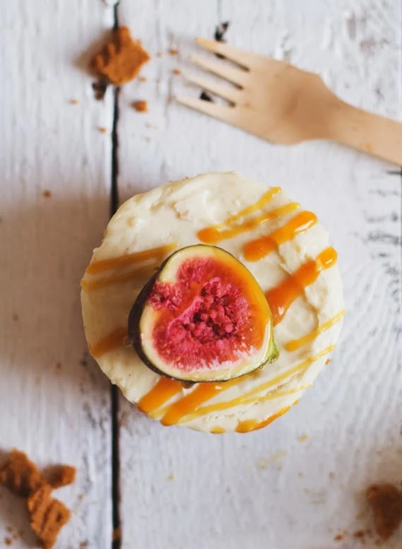 The Lovely Drawer | Spiced Pear Cheesecakes