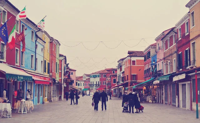 Pack Your Bags: Burano, Italy 