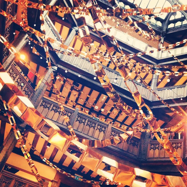 Pack Your Bags: The Holidays in London