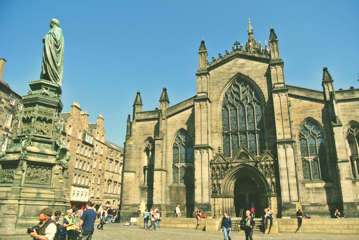 Pack Your Bags: Edinburgh, Scotland