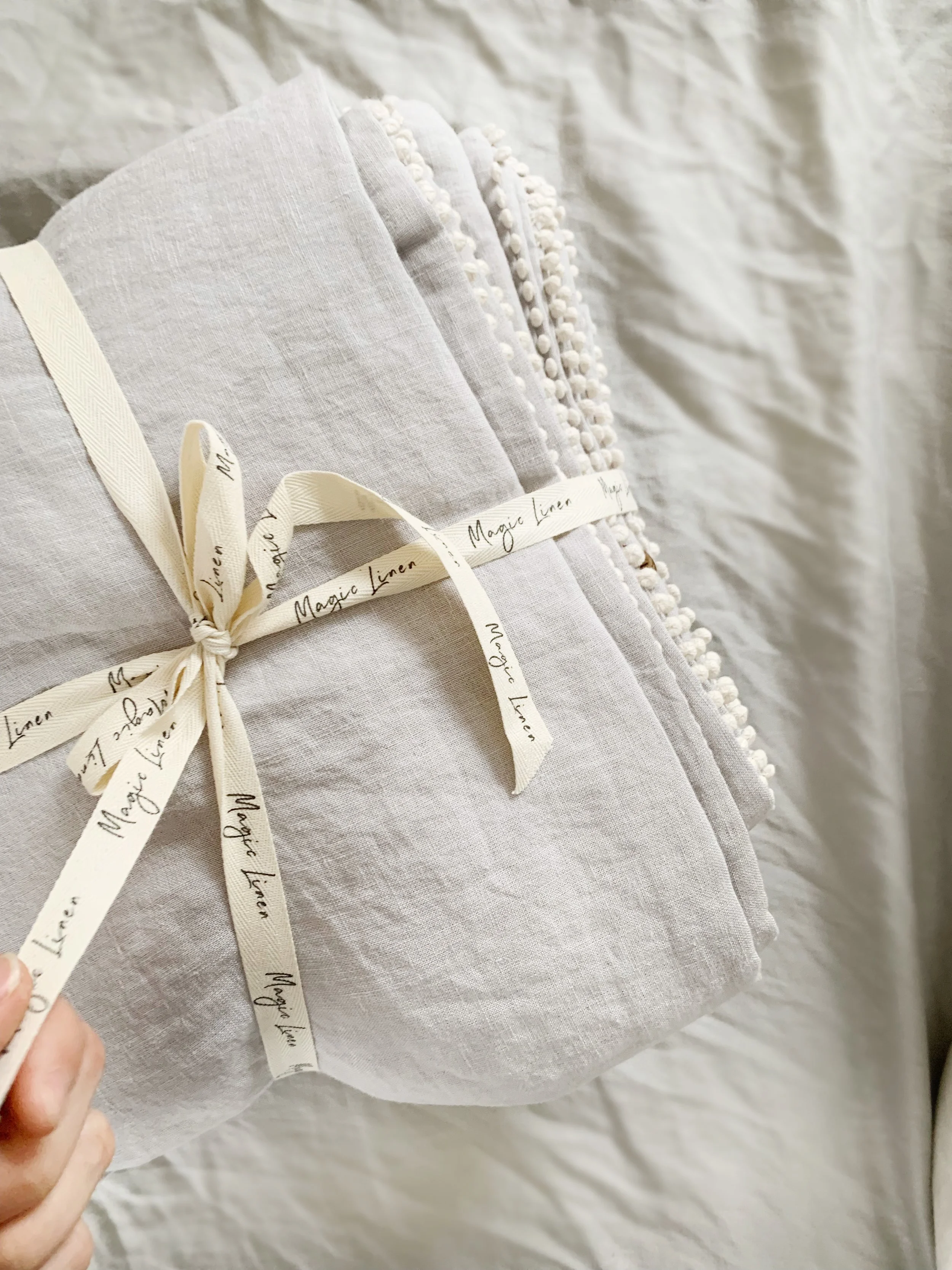 Lay Me Down in Sheets of Linen