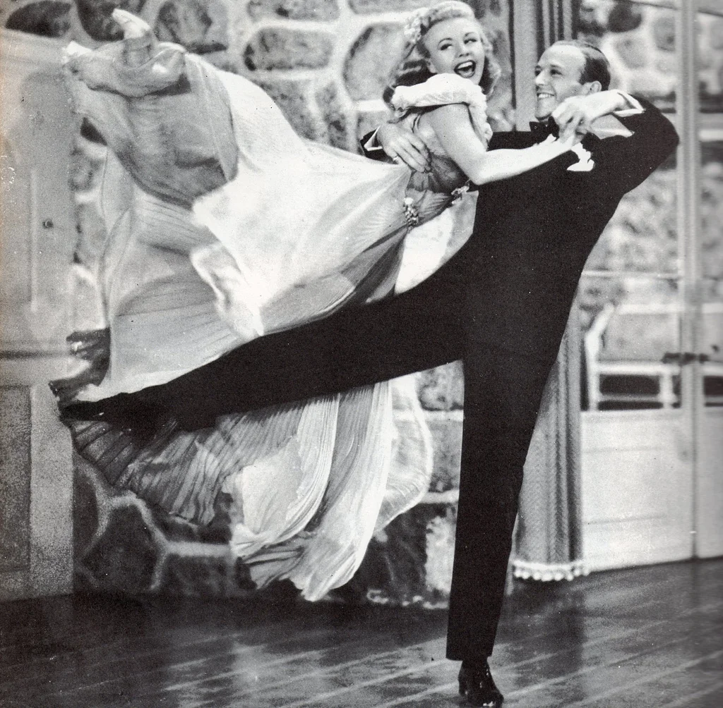 Ginger-Rogers-and-Fred-Astaire.jpg