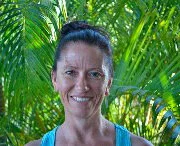 Tracey Lenarduzzi yoga scoliosis teacher