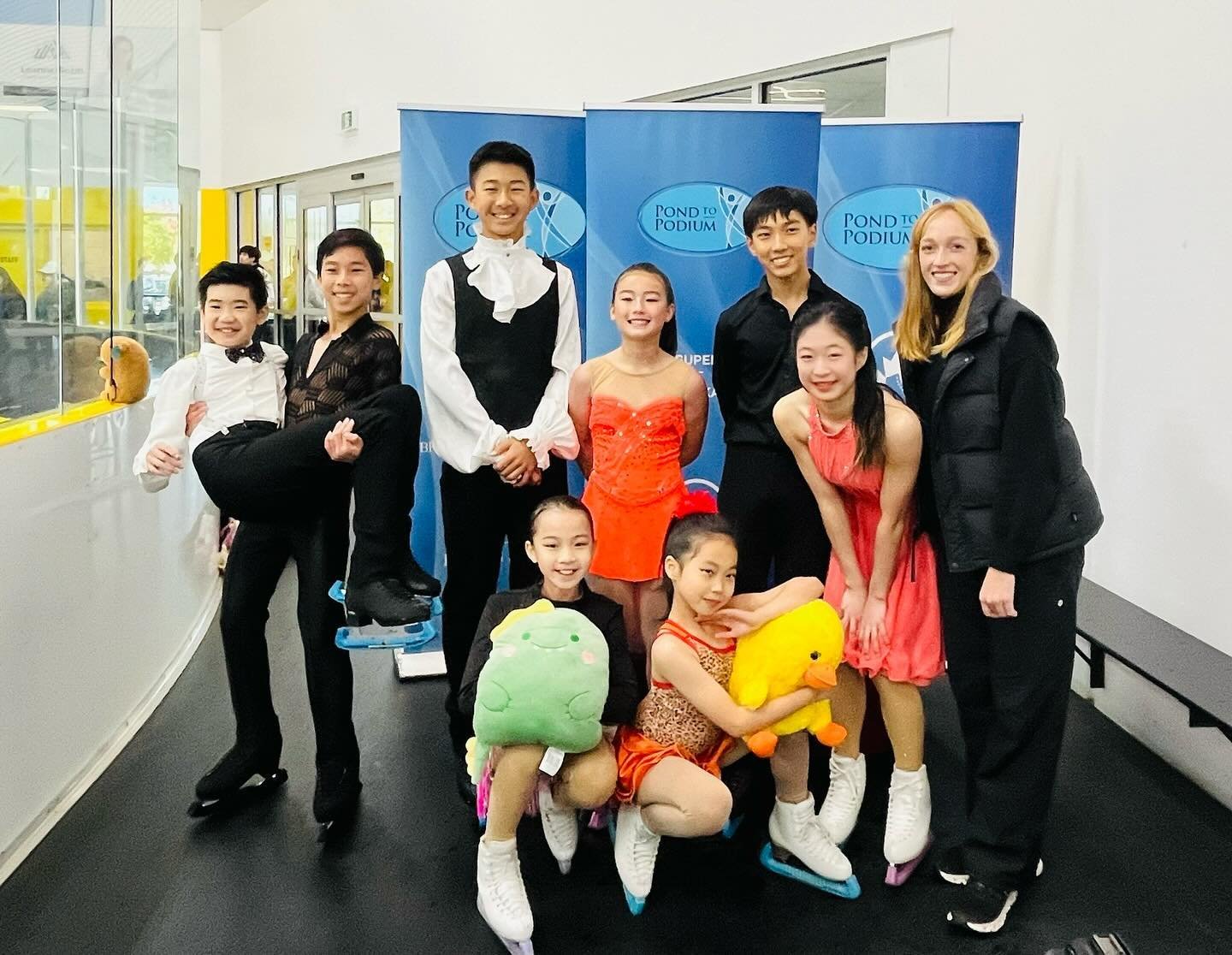 Juvenile dance teams soaking in the experience at Autumn Leaves competition in Chilliwack BC😀 great job teams #bcyksection #vancouvericedance #icedance