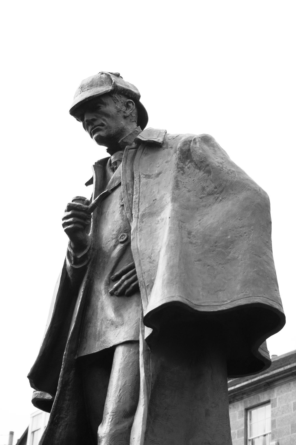 1024px-Statue_of_Sherlock_Holmes_in_Edinburgh.jpg