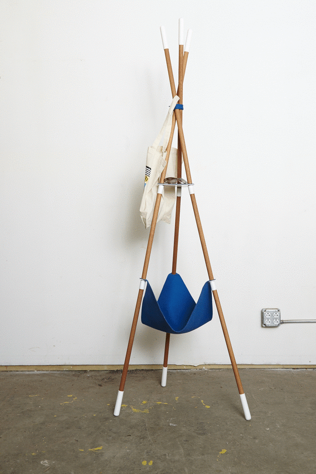 1. Teepee Coat Stand walnut + blue by Avandi.gif