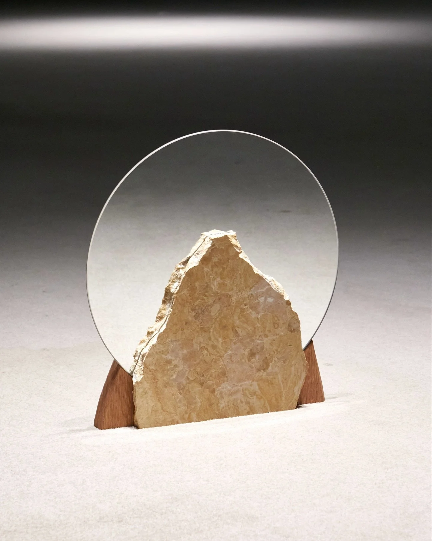 Which mirror would you choose to start your day? 👀 

Check out the collection at @simone_showroom_ ✨, the new designer boutique in town. 

Opening tonight 🥂 from 17:30 at 49 rue L&eacute;on Lepage, 1000 Brussels (between rue Dansaert &amp; rue de F