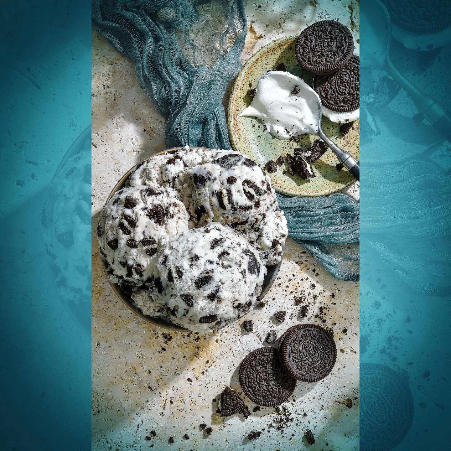 Just some food styling and photography going on here. Just a Nikon d850, photoshop, a tub of ice cream and my hands to create this one ! Enjoy 😉