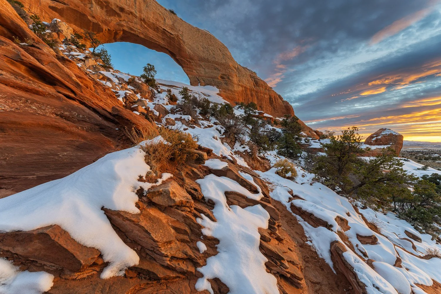 Pastel Winter Sunset at Wilson Arch.jpg