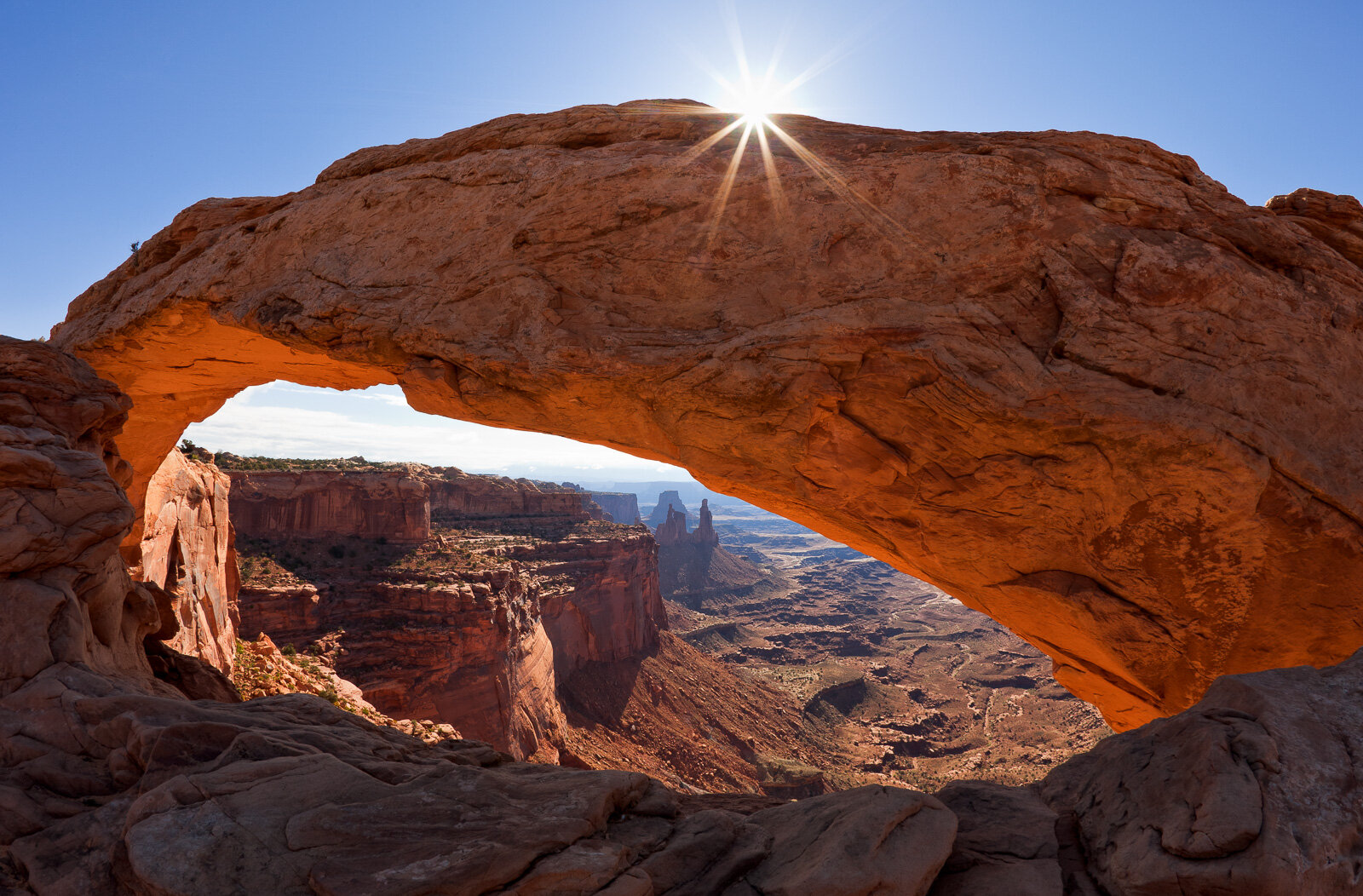 Photographers Guide To Mesa Arch In Canyonlands National Park — Moab