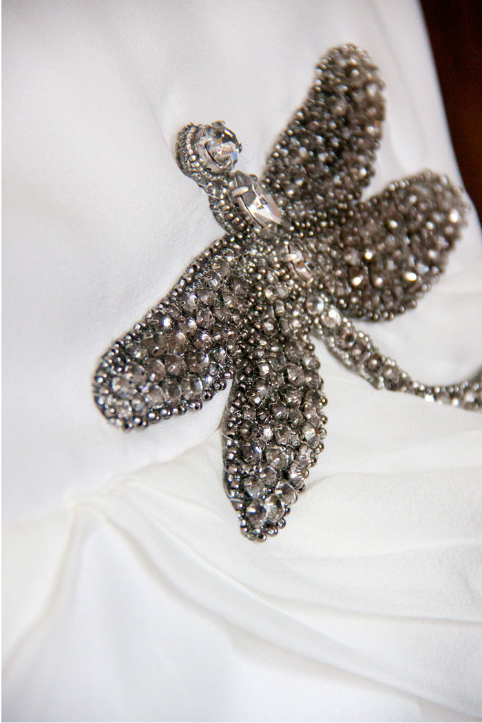 aplicacion-joya-libelula-novia.jpg