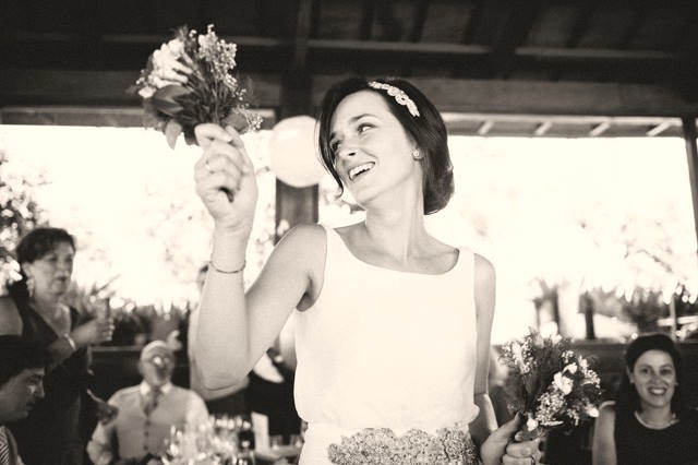 aplique cintura flores vestido novia.jpeg