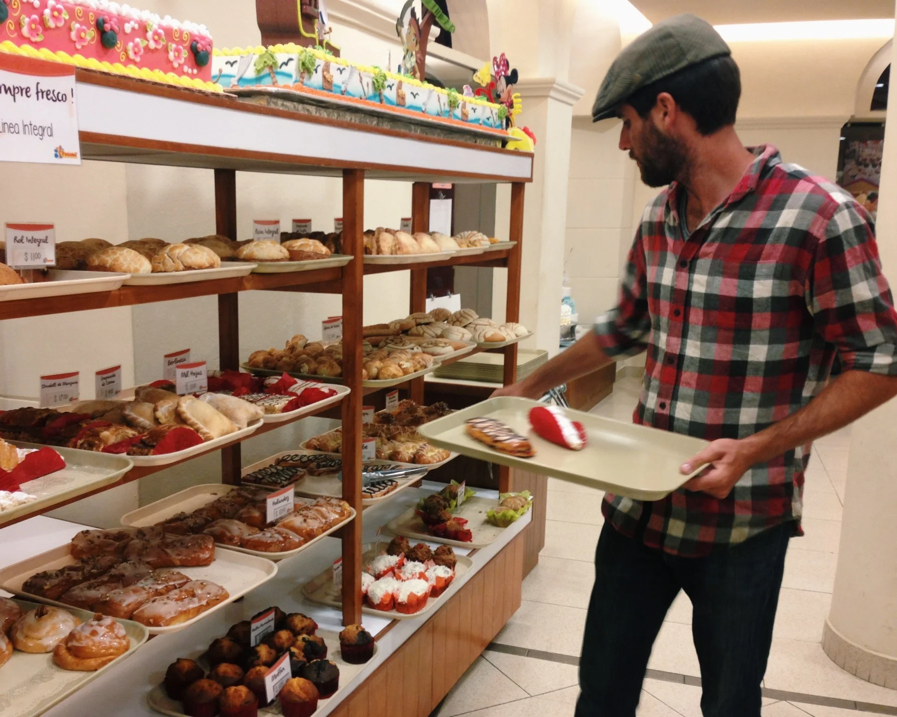 Looking at art makes me hungry