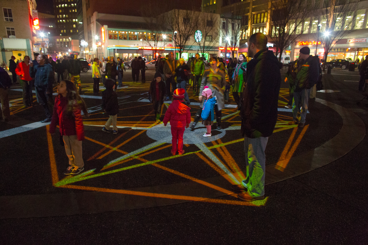 The public enjoying Congregation in Market Square. 