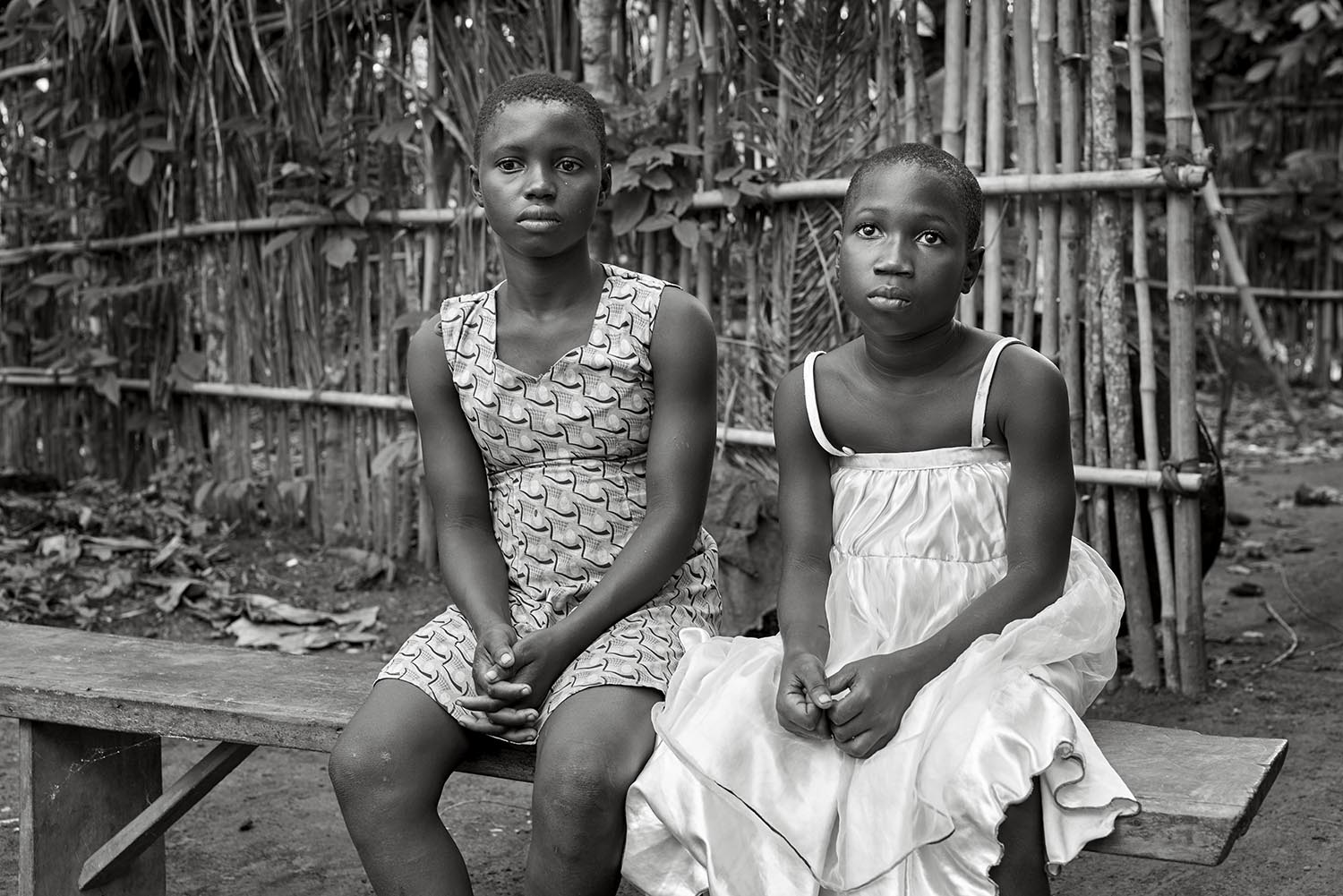  Mary and Aniema, 12 and 9 years old, have been stigmatized as witches because of a dream of their older sister. People of her family attacked them with machetes and tried to kill them, because the girls did’nt want to confess to being witches. The y