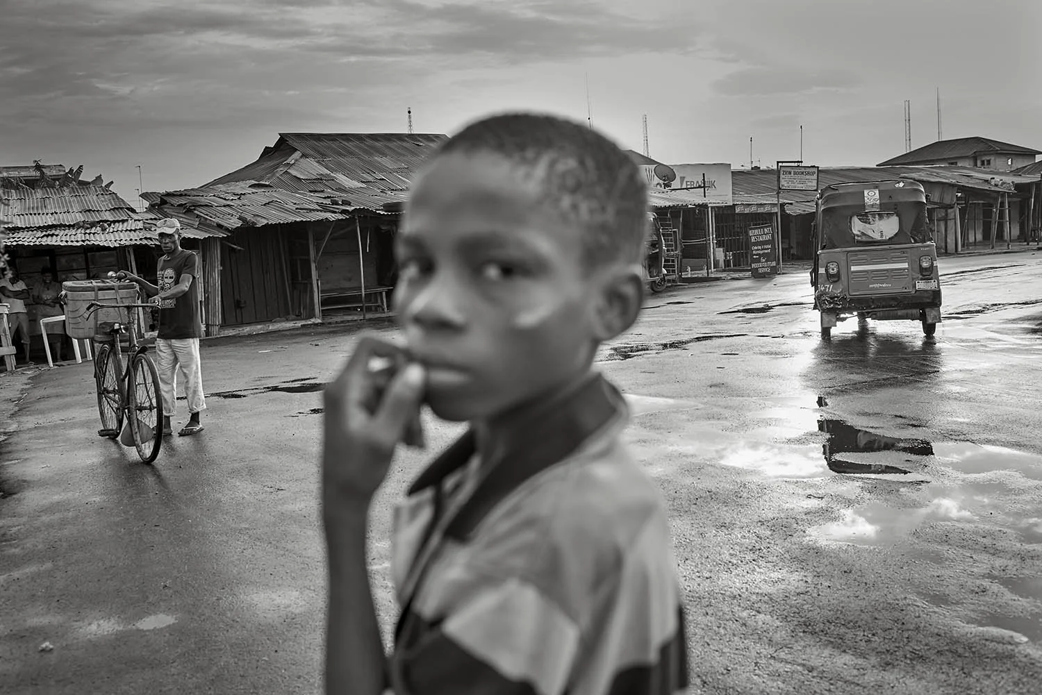 Jehptha’s stepmother decided to destroy his life. She accused the 12-year-old boy of being a witch. The father threw him on the street like garbage, but Jehptha returned to his home. The father promised to kill the boy but took him to a pastor who put the boy in chains, cut his hair, painted his face black, gave him a potion to drink and tried to hammer nails into his head. Jehptha survived but is heavily traumatised.