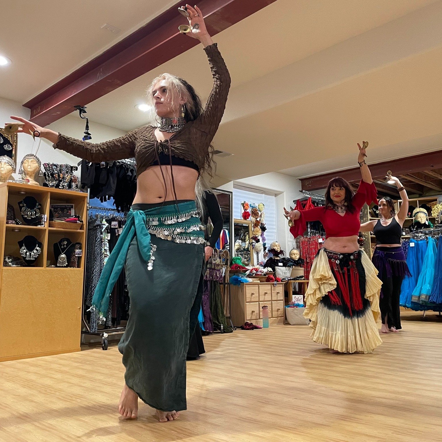 If you missed Monday night's belly dancing class at Tribe Nawaar Studio, stop in for their Thursday night class! 

Thursday, April 11th
 6:00 PM - 6:45 PM

Tribe Nawaar Studio 
1850 Tansy Place
Boulder, CO 80304

Looking for a fun way to exercise, ma