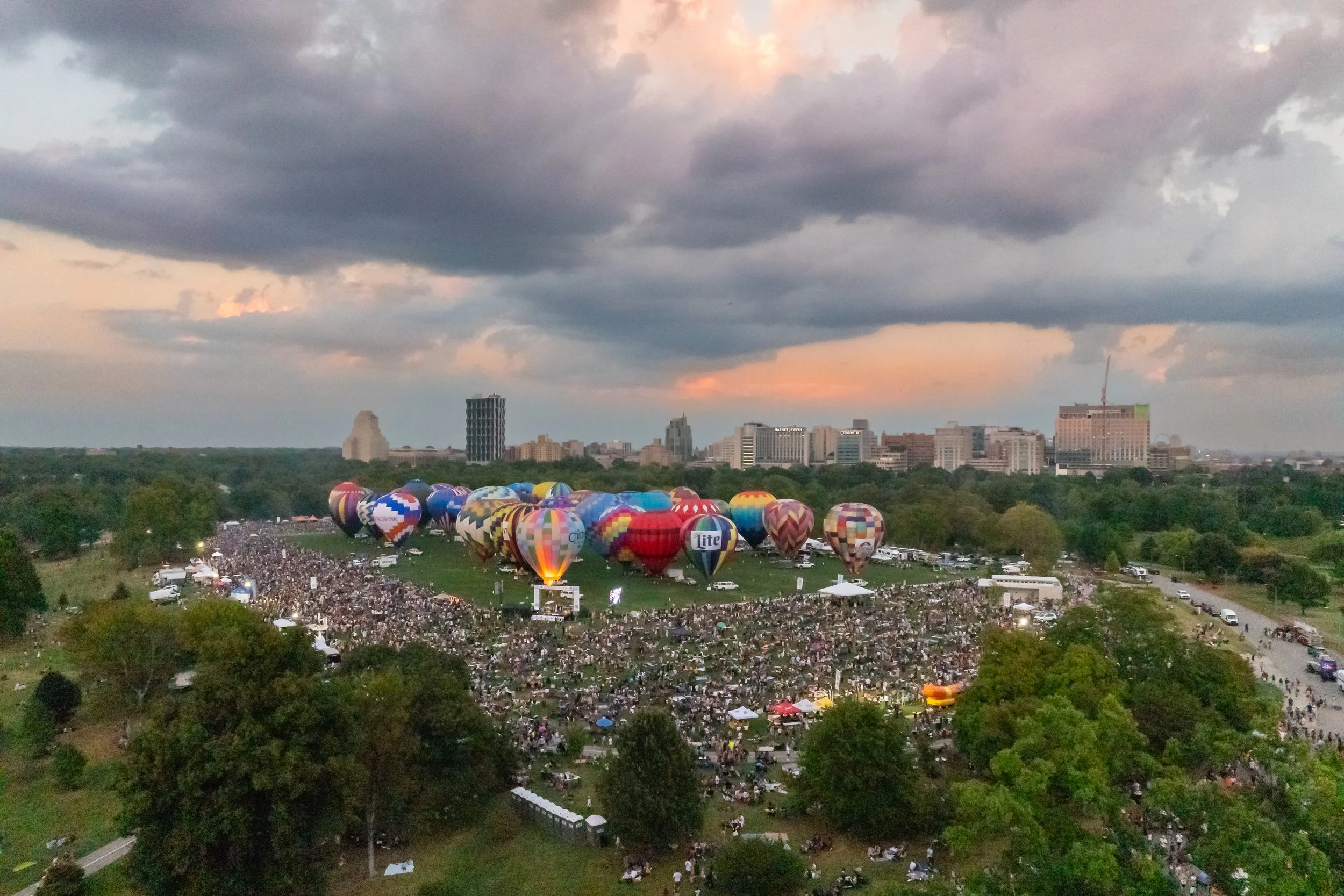 baloon glow-.jpg
