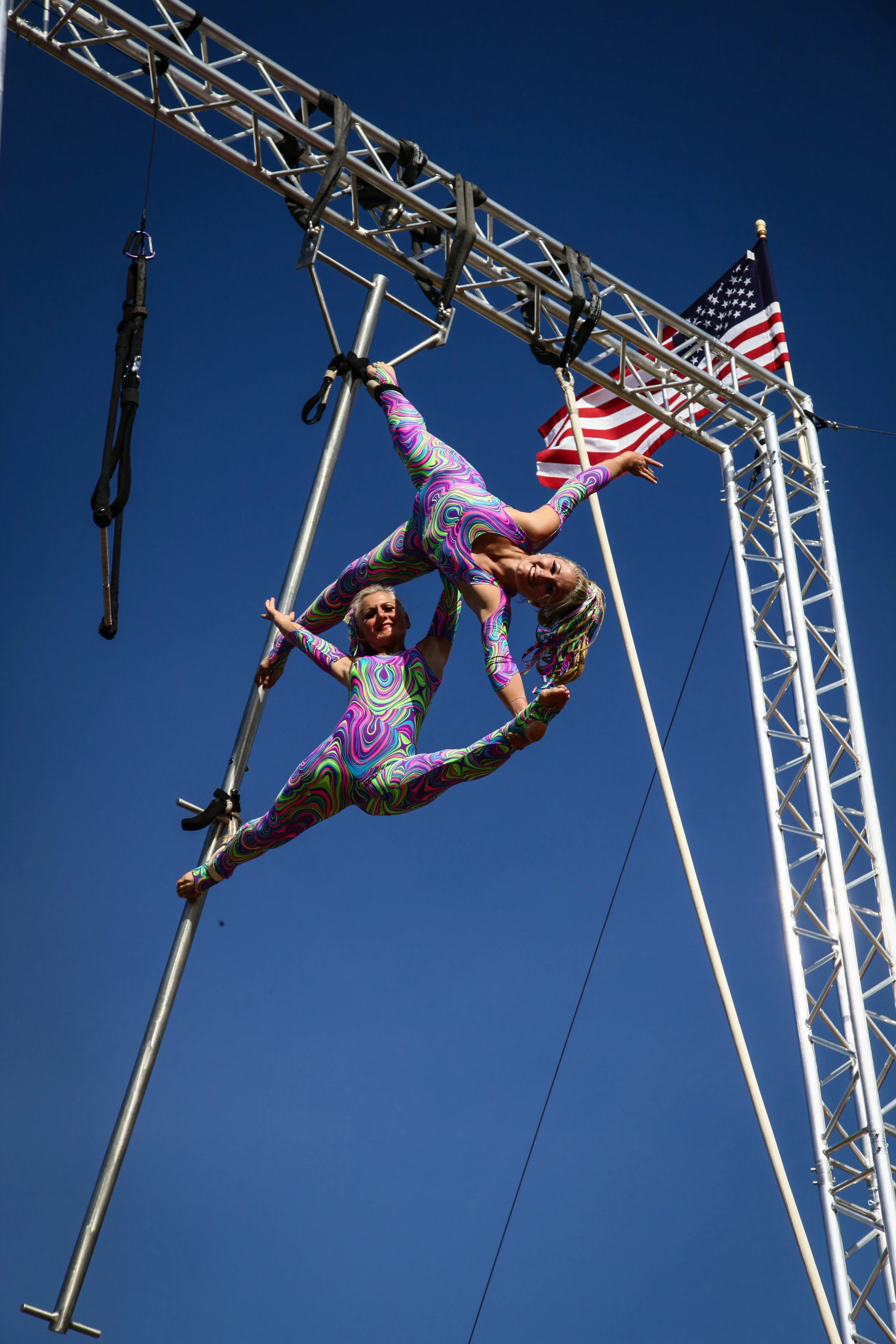 Circus Incredible.jpg