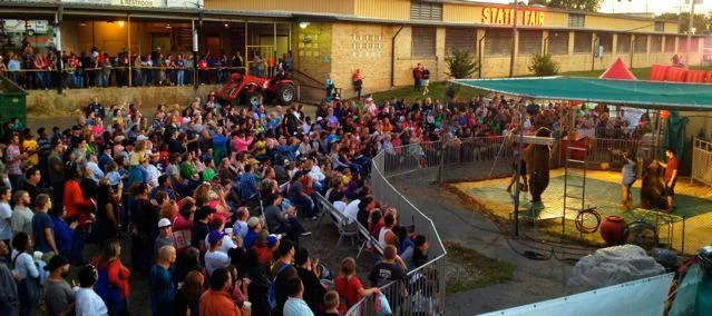 Bearadise Ranch - Show Set-up Crowd Picture.jpg