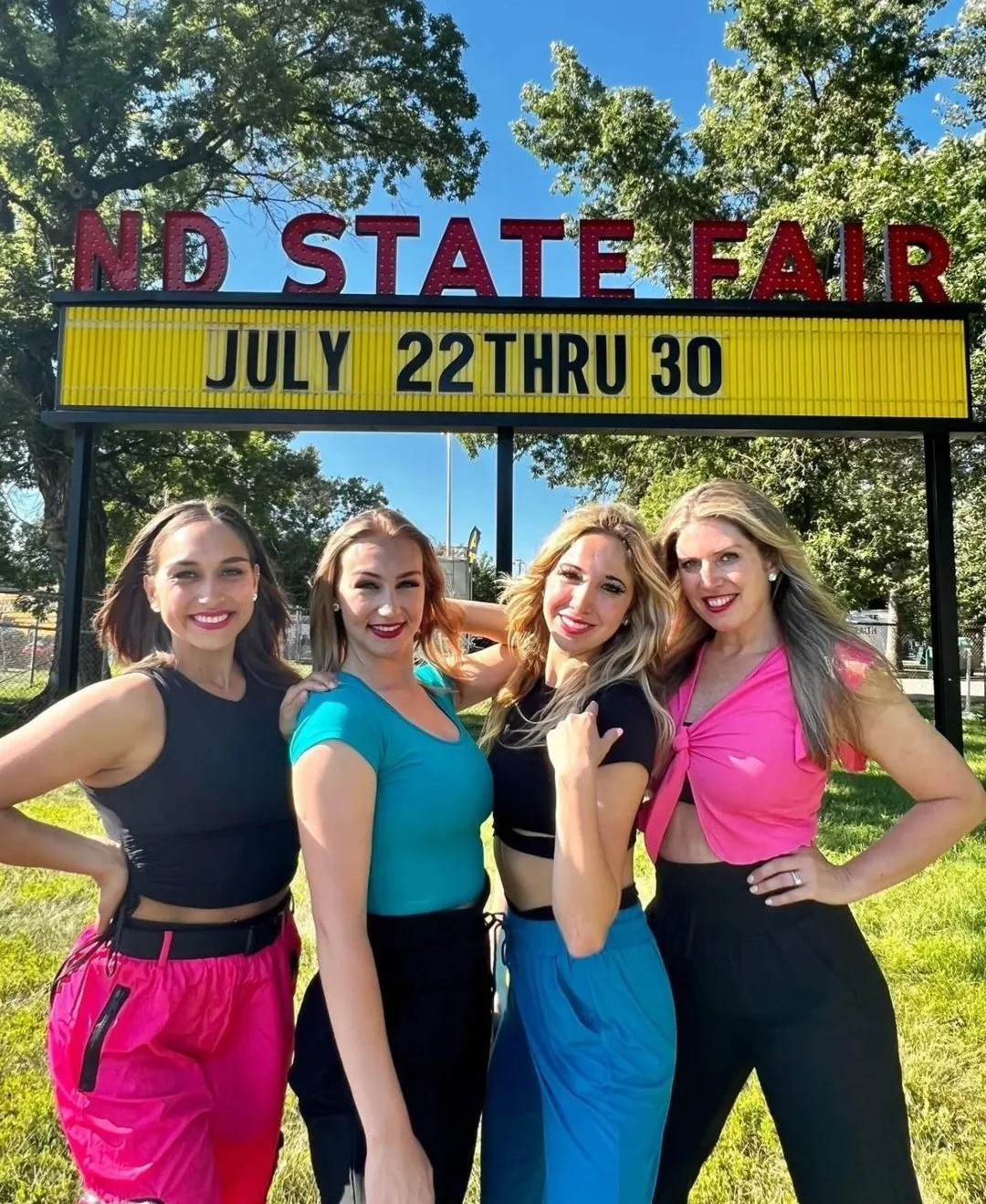 Chicago Honey Bear Dancers — Artists & Attractions Entertainment Booking Agency for Fairs and