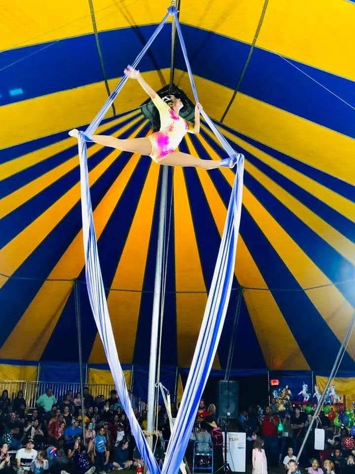 Royal Legacy Circus - Artists & Attractions (14).jpeg